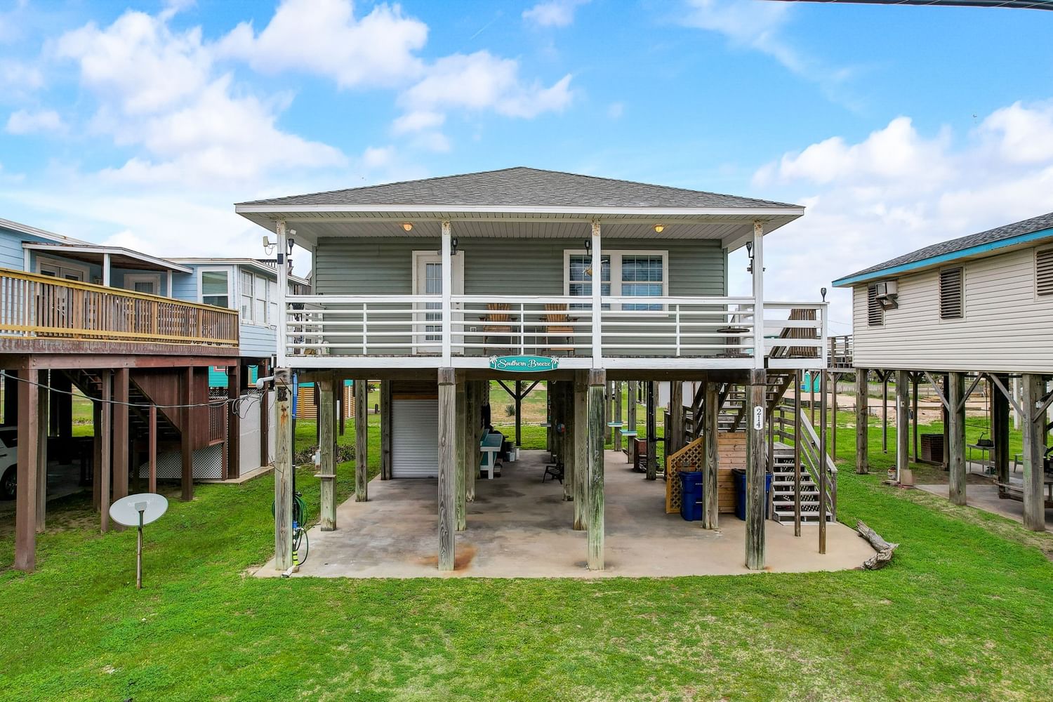 Real estate property located at 214 Sand Dune, Brazoria, Beachwood, Surfside Beach, TX, US