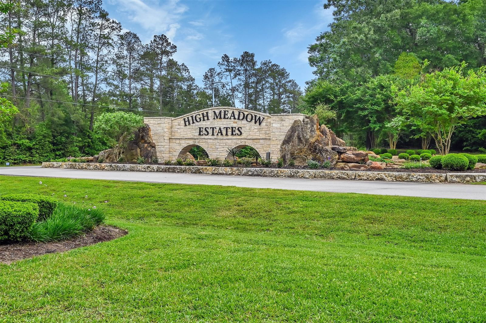 Real estate property located at 8509 Monarch Ridge, Montgomery, High Meadow Estates 11, Montgomery, TX, US