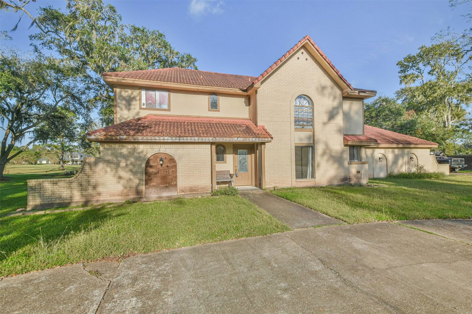 Real estate property located at 2253 River Valley, Brazoria, Columbia Lakes Sec 1-2-3-4-5, West Columbia, TX, US