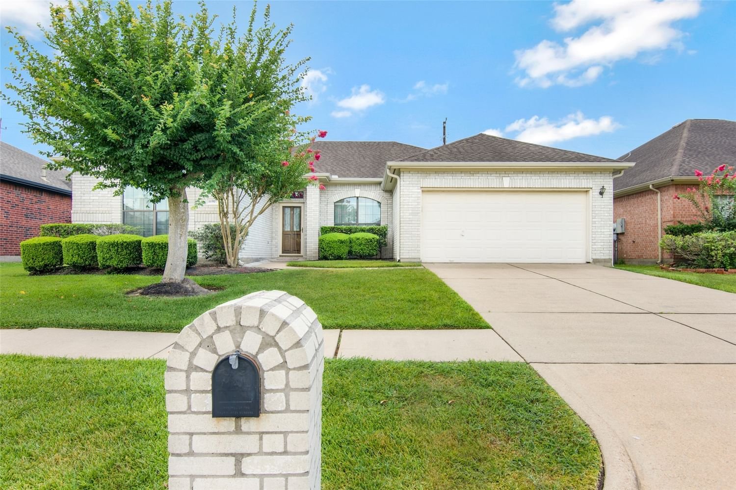 Real estate property located at 16907 Tower, Harris, Heritage Park Sec 24, Friendswood, TX, US