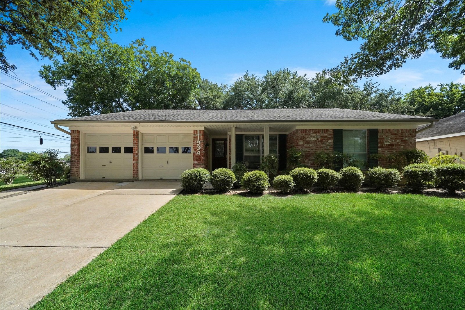 Real estate property located at 11934 Monticeto, Fort Bend, Meadows Place, TX, US