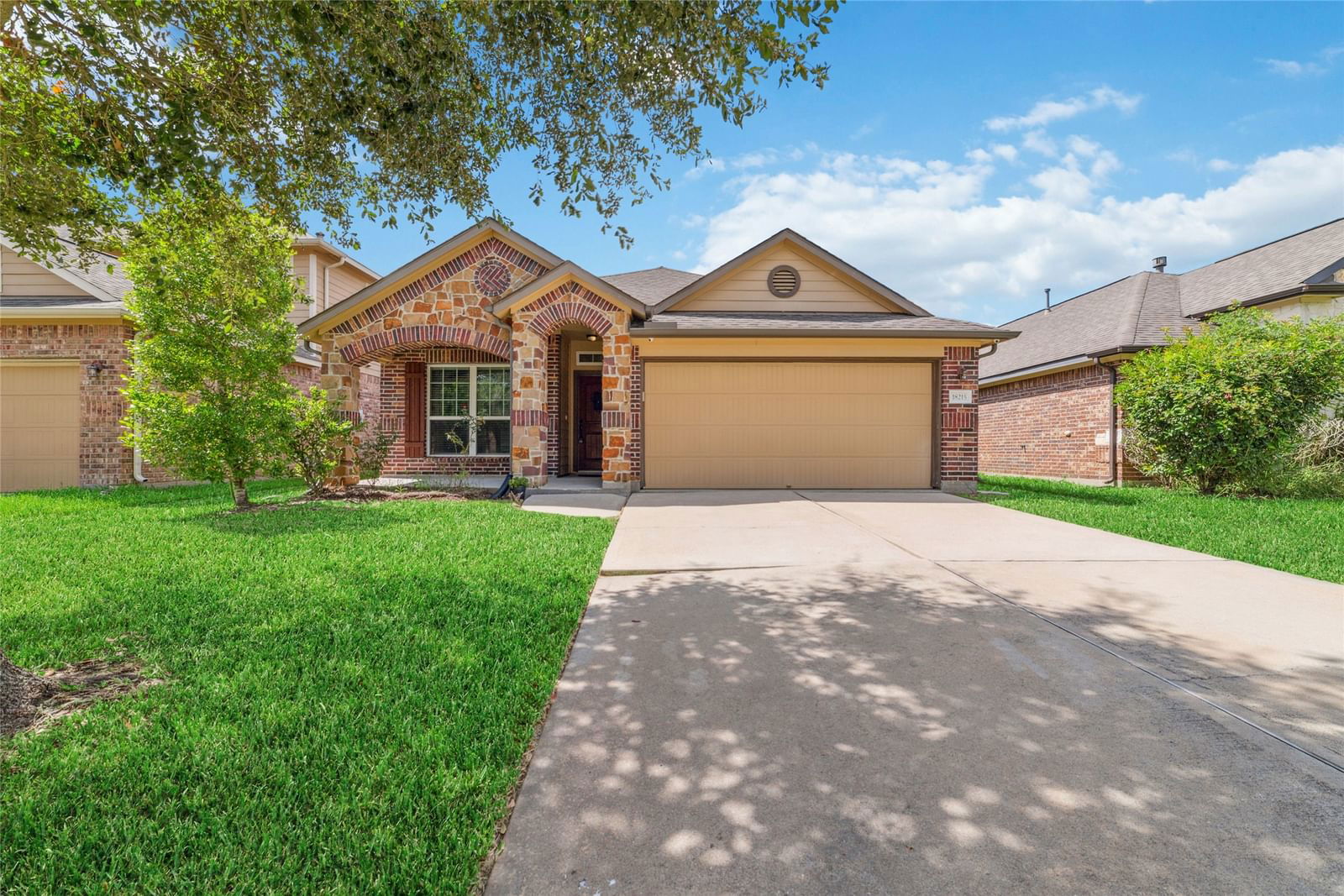 Real estate property located at 18215 Mossy Creek, Fort Bend, Mission Sierra Sec 5, Richmond, TX, US