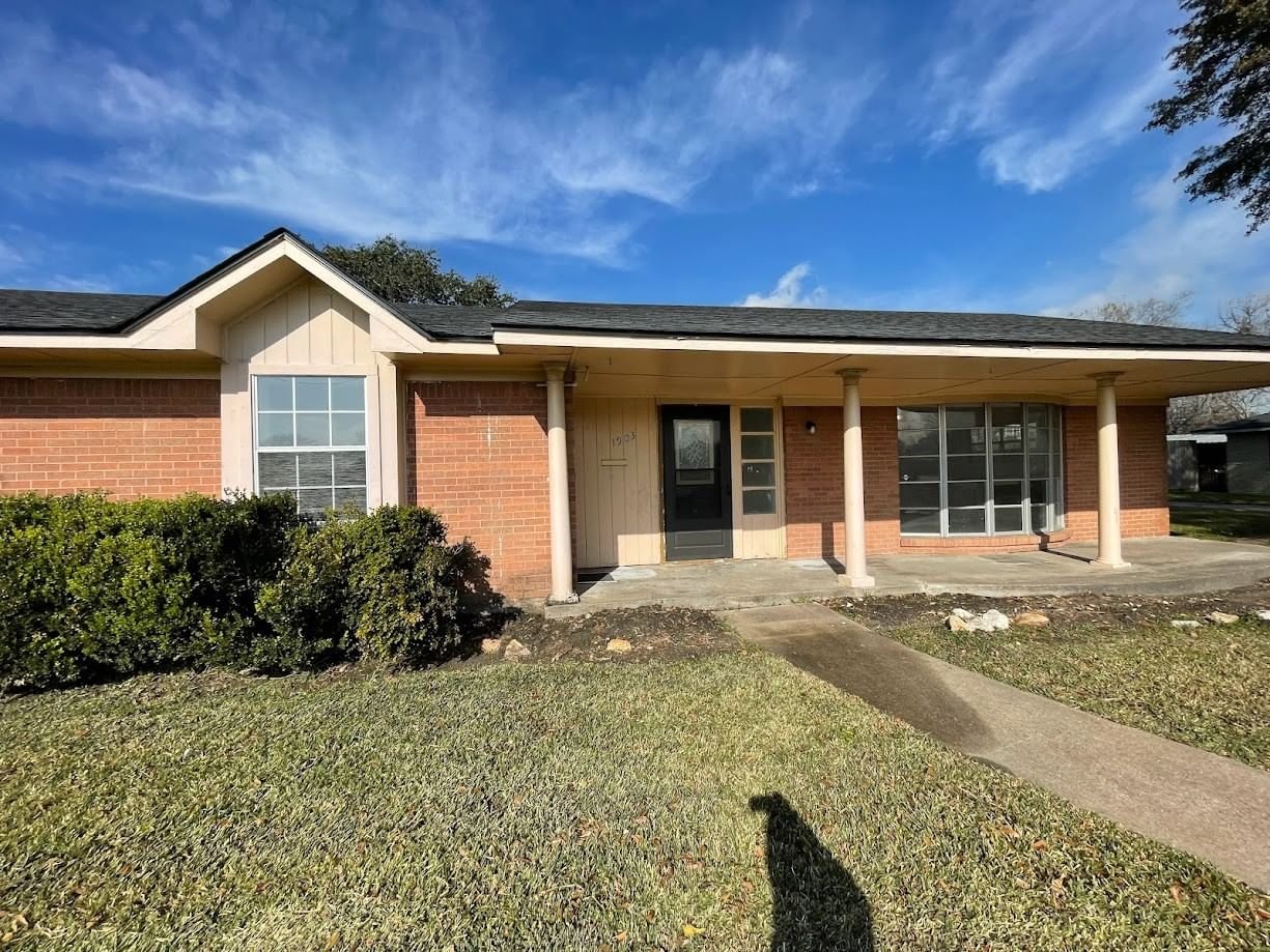 Real estate property located at 1903 Britton, Harris, William Scott League Abs #66, Baytown, TX, US