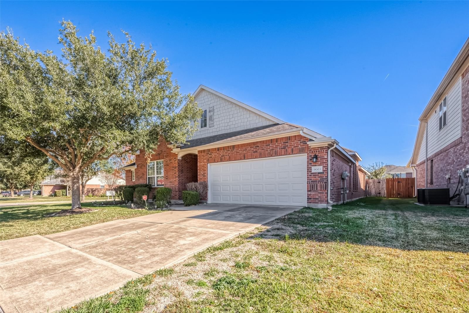 Real estate property located at 9003 Creeks Gate, Fort Bend, Mission Sierra, Richmond, TX, US