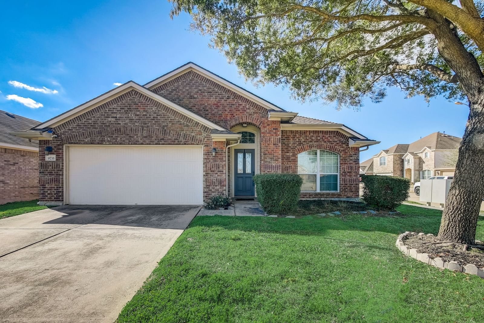 Real estate property located at 9735 Arched Oak, Harris, Falls/White Oak, Houston, TX, US