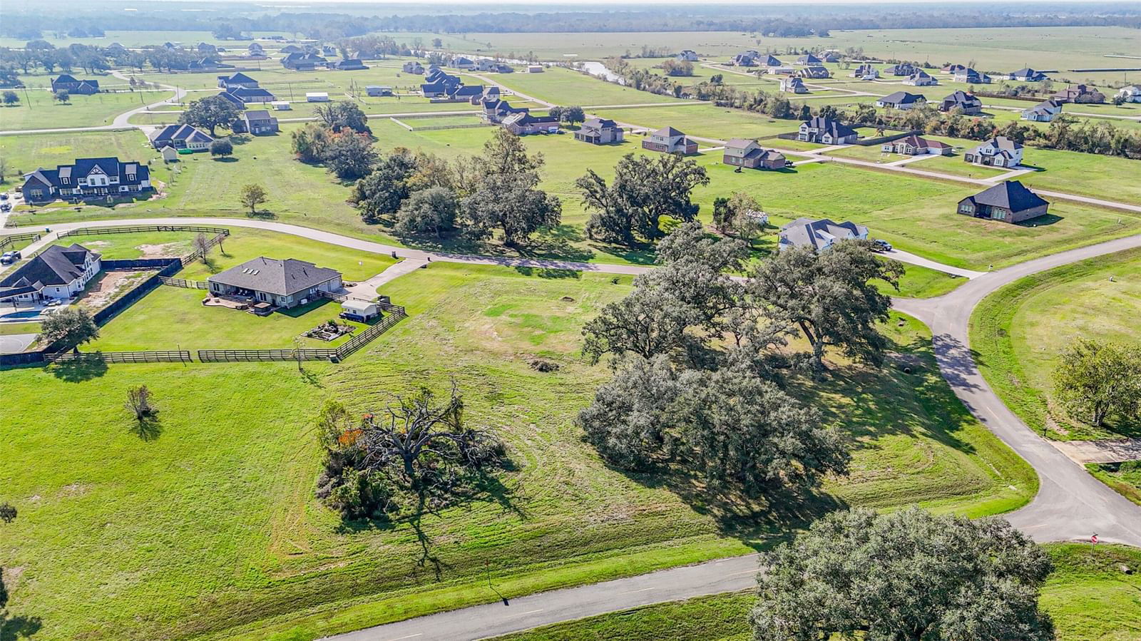 Real estate property located at 503 Lakeland Circle, Brazoria, The Oaks at Suncreek Estates, Rosharon, TX, US