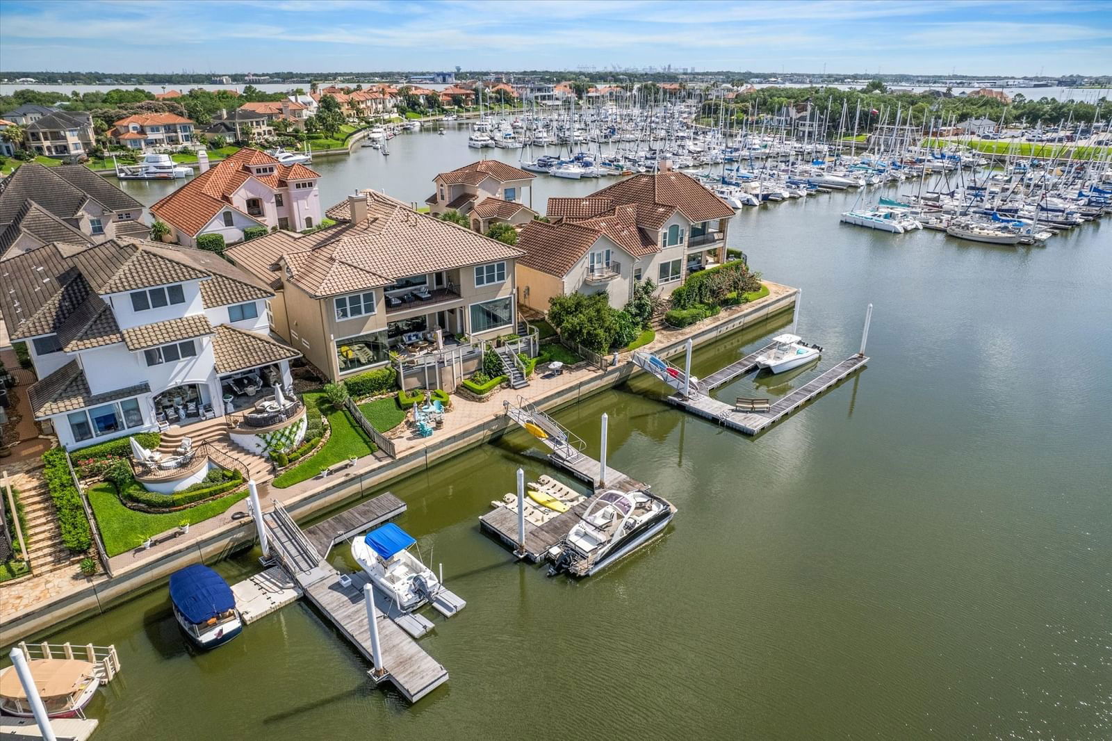 Real estate property located at 627 Northport, Galveston, Waterford Harbor Villas, Kemah, TX, US