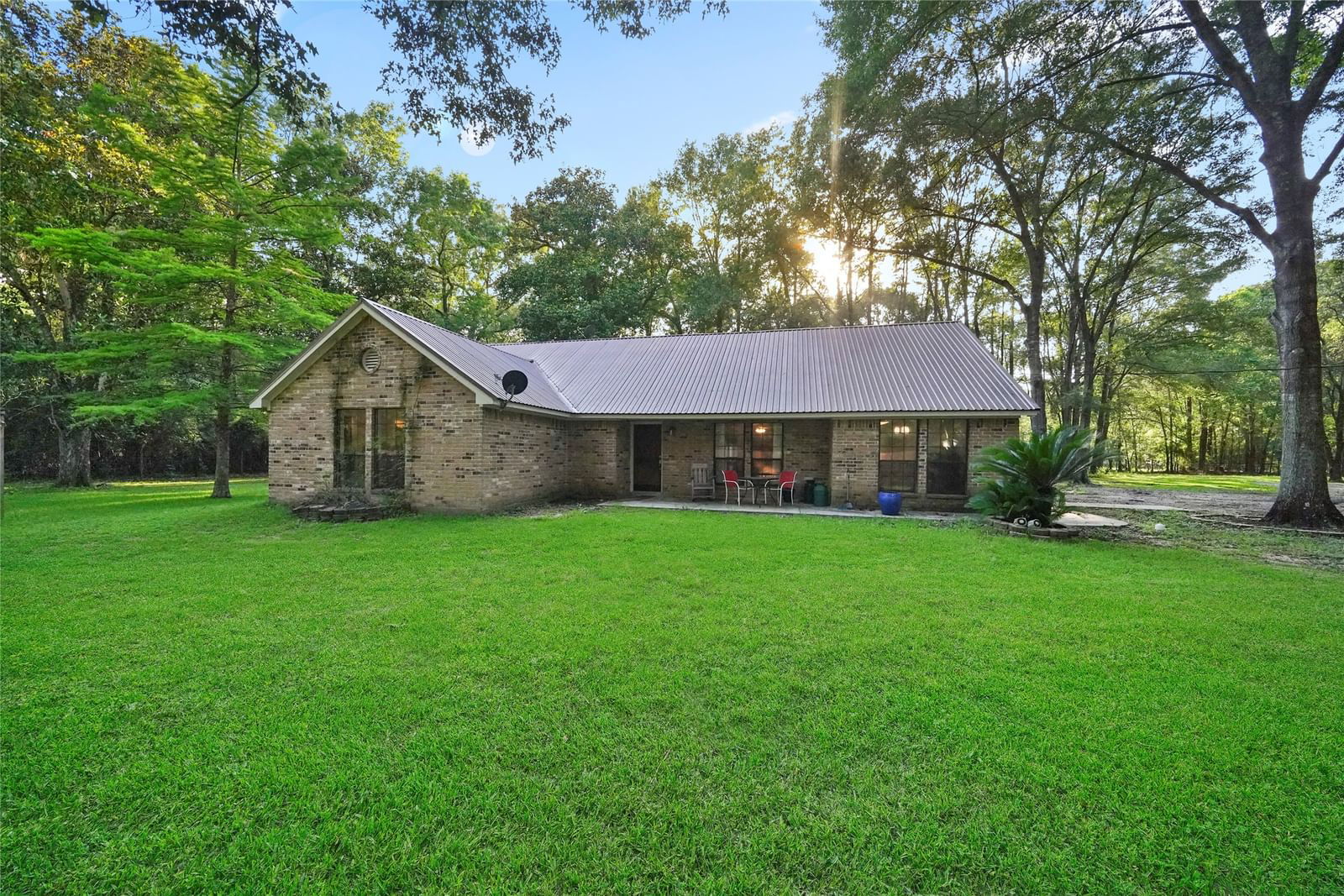 Real estate property located at 293 Blue Lake, Harris, Cypress Point Sec 08 U/R, Huffman, TX, US