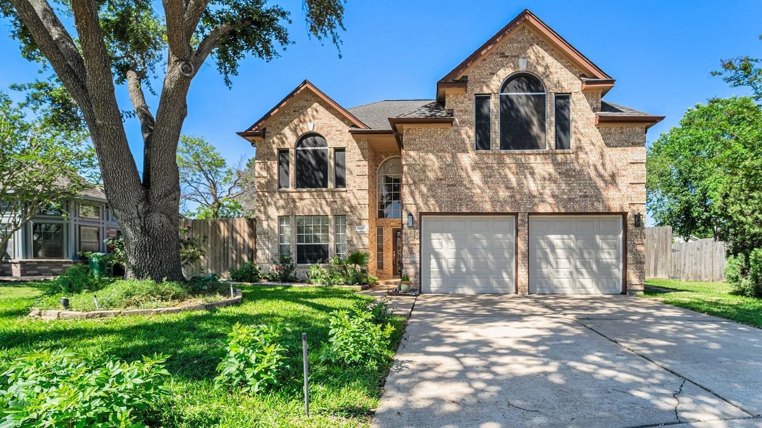 Real estate property located at 10406 Laureldale, Harris, Westbranch Sec 02, Houston, TX, US