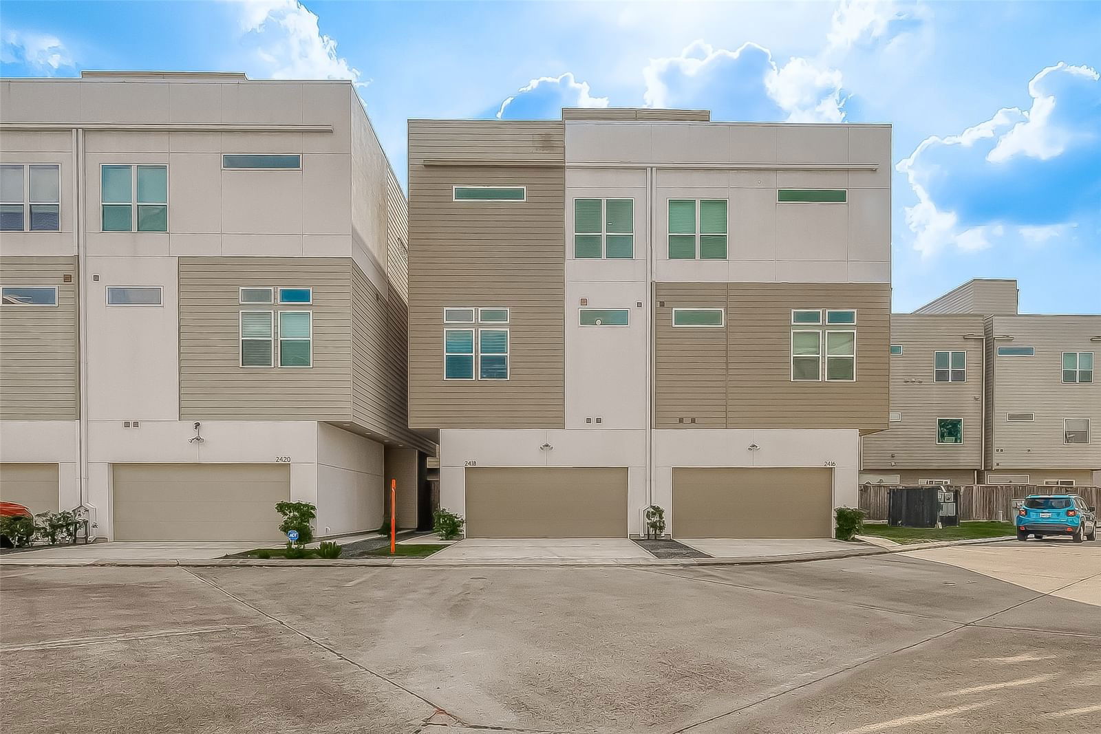 Real estate property located at 2418 Roufa, Harris, Waterhill Hms/Commerce Street, Houston, TX, US