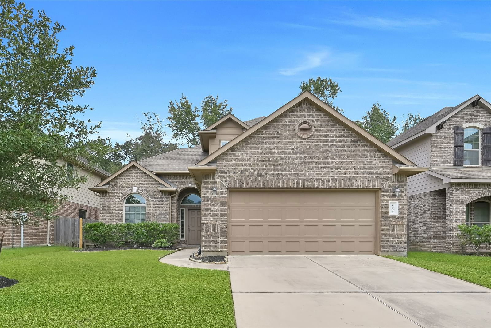 Real estate property located at 2438 Garden Falls, Montgomery, The Gardens At Jacobs Reserve, Conroe, TX, US