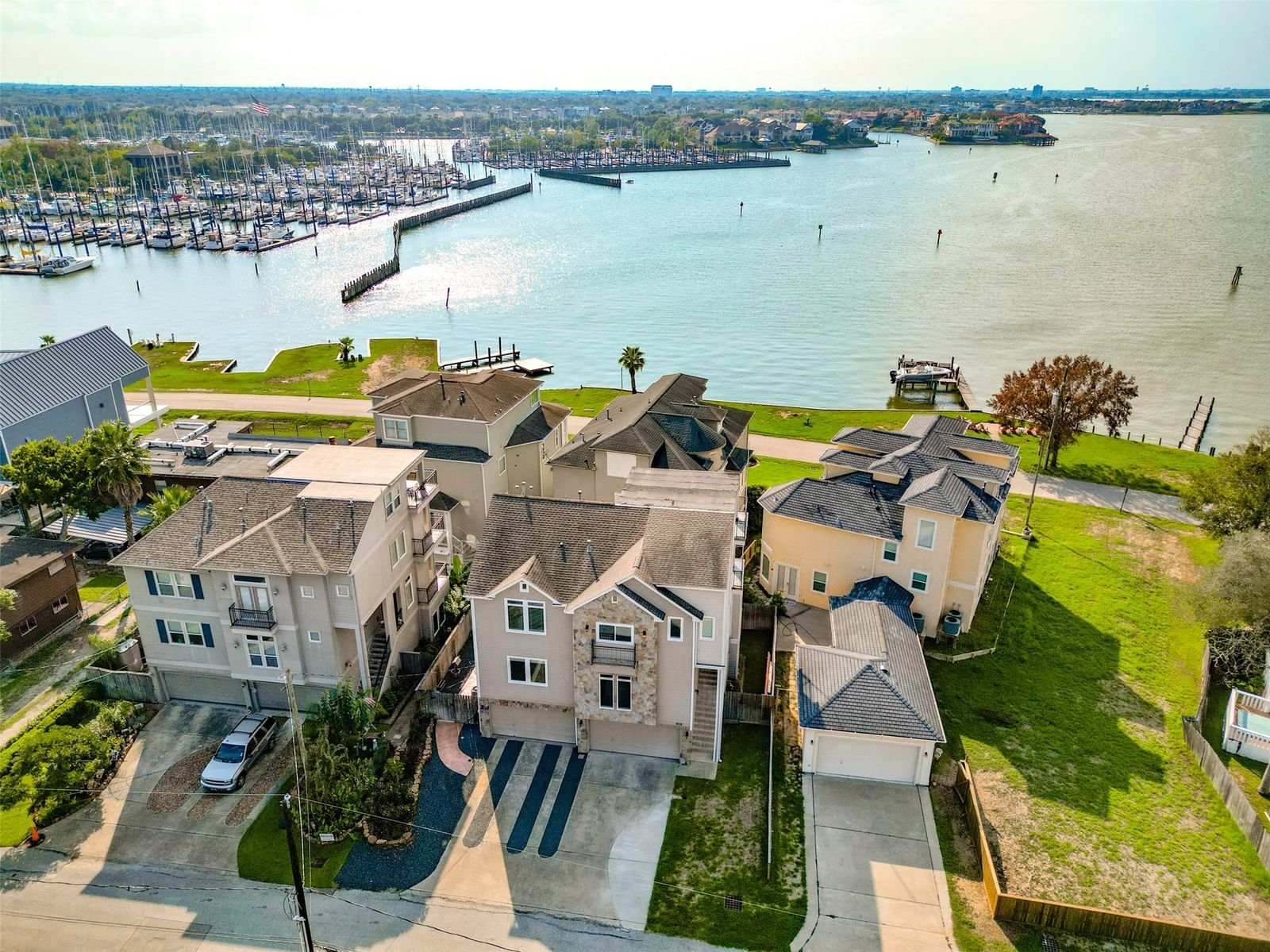 Real estate property located at 212 MAPLE, Galveston, Clear Lake Shores, TX, US