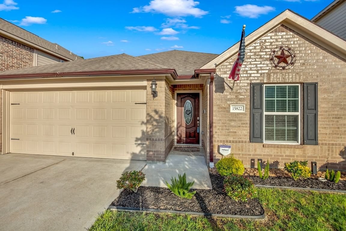 Real estate property located at 15822 Oporto Springs Way, Harris, Newport, Crosby, TX, US