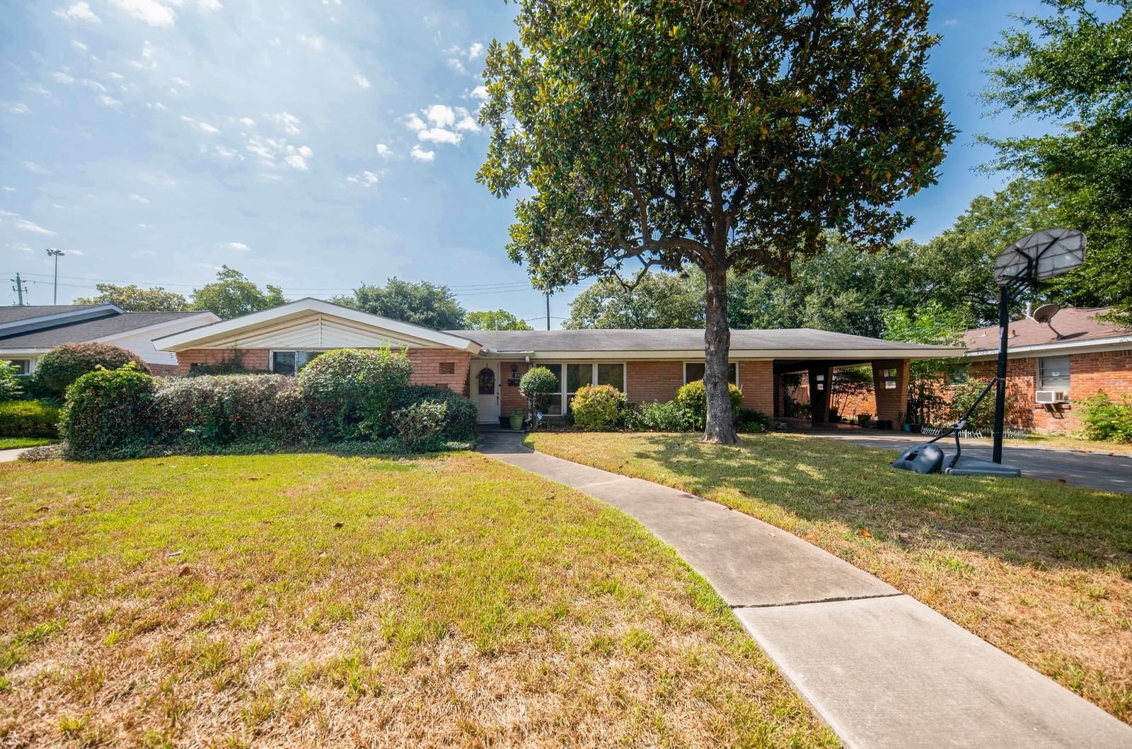 Real estate property located at 3519 Woodvalley, Harris, Woodside Sec 03, Houston, TX, US