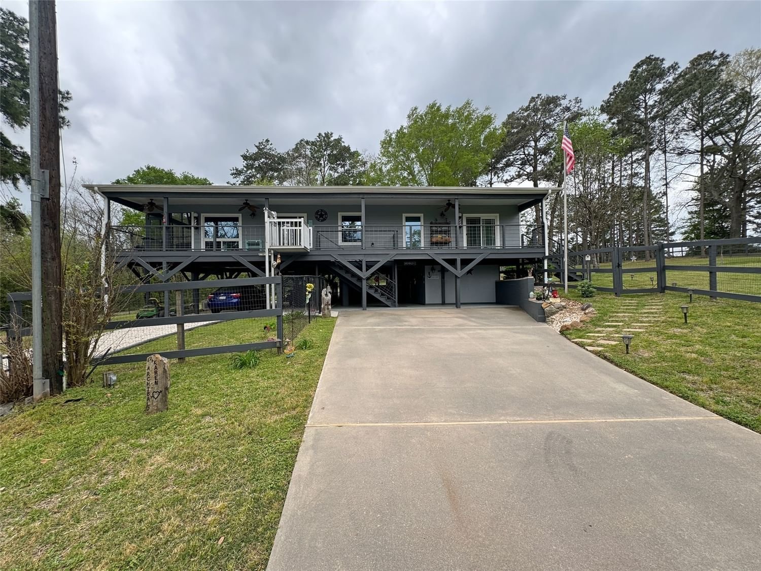 Real estate property located at 40 Old Hickory, San Jacinto, Holiday Shores Sub 3, Coldspring, TX, US