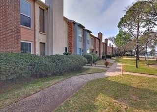 Real estate property located at 6111 Beverlyhill #14, Harris, Houston, TX, US