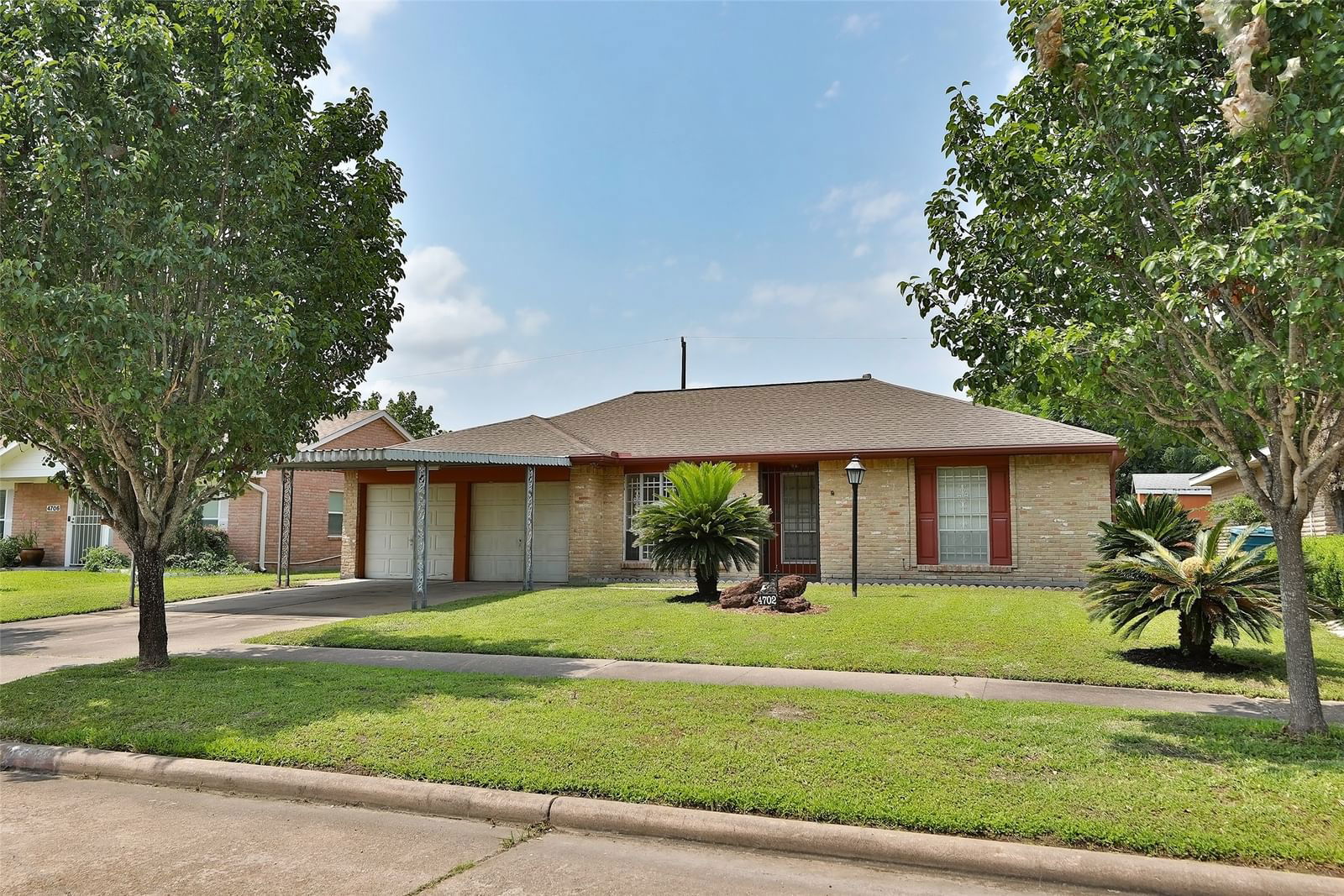 Real estate property located at 4702 Smooth Oak, Harris, Westbrook, Houston, TX, US