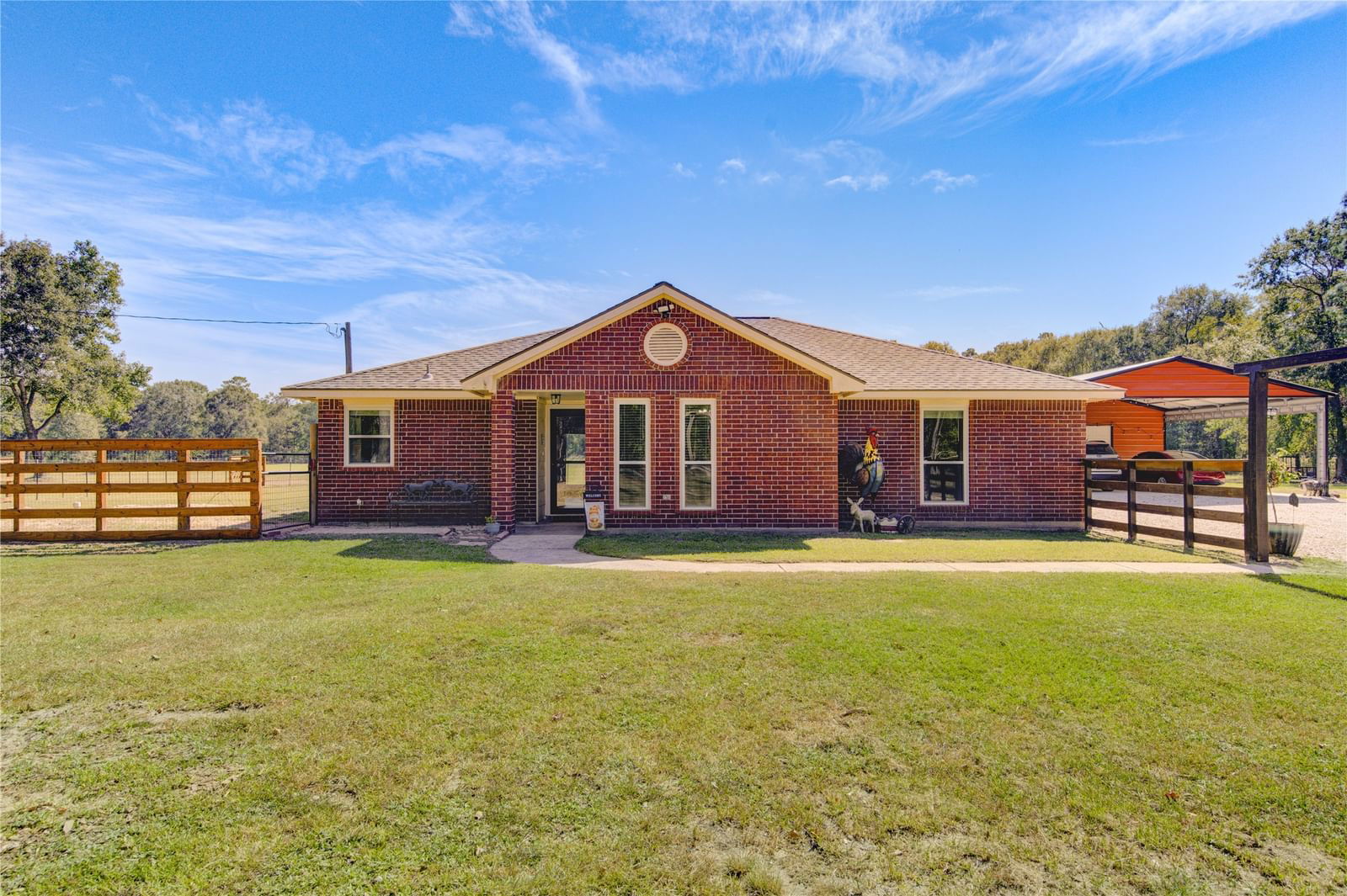 Real estate property located at 557 County Road 3016, Liberty, Oak Hollow I, Dayton, TX, US