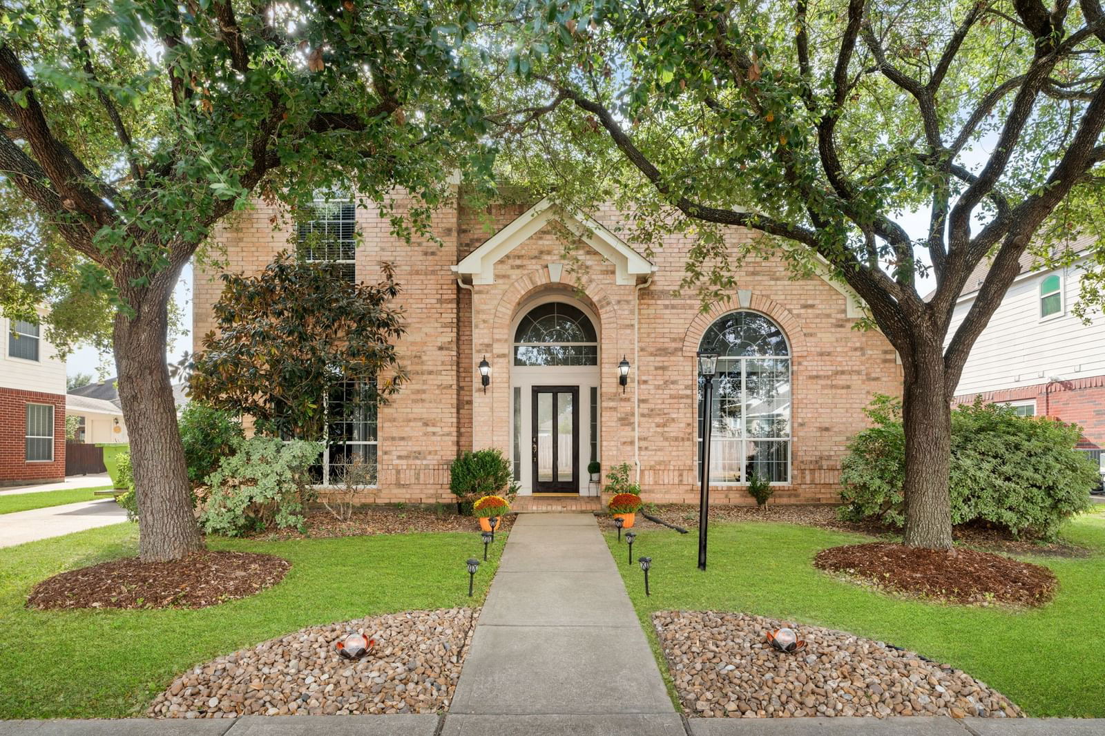 Real estate property located at 3822 Shady Harbor, Harris, Shadowlake SEC 10, Houston, TX, US