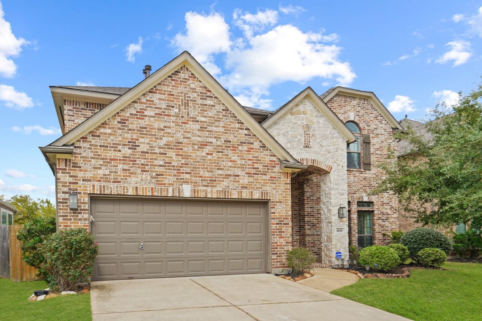 Real estate property located at 1606 Stuart, Fort Bend, Richmond, TX, US