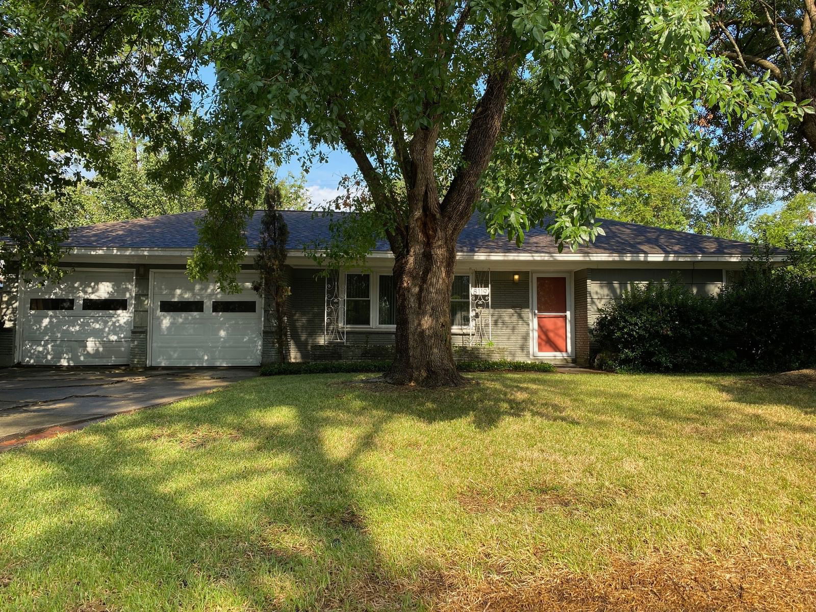 Real estate property located at 8119 Lorrie, Harris, Knollwood Village Sec 08, Houston, TX, US