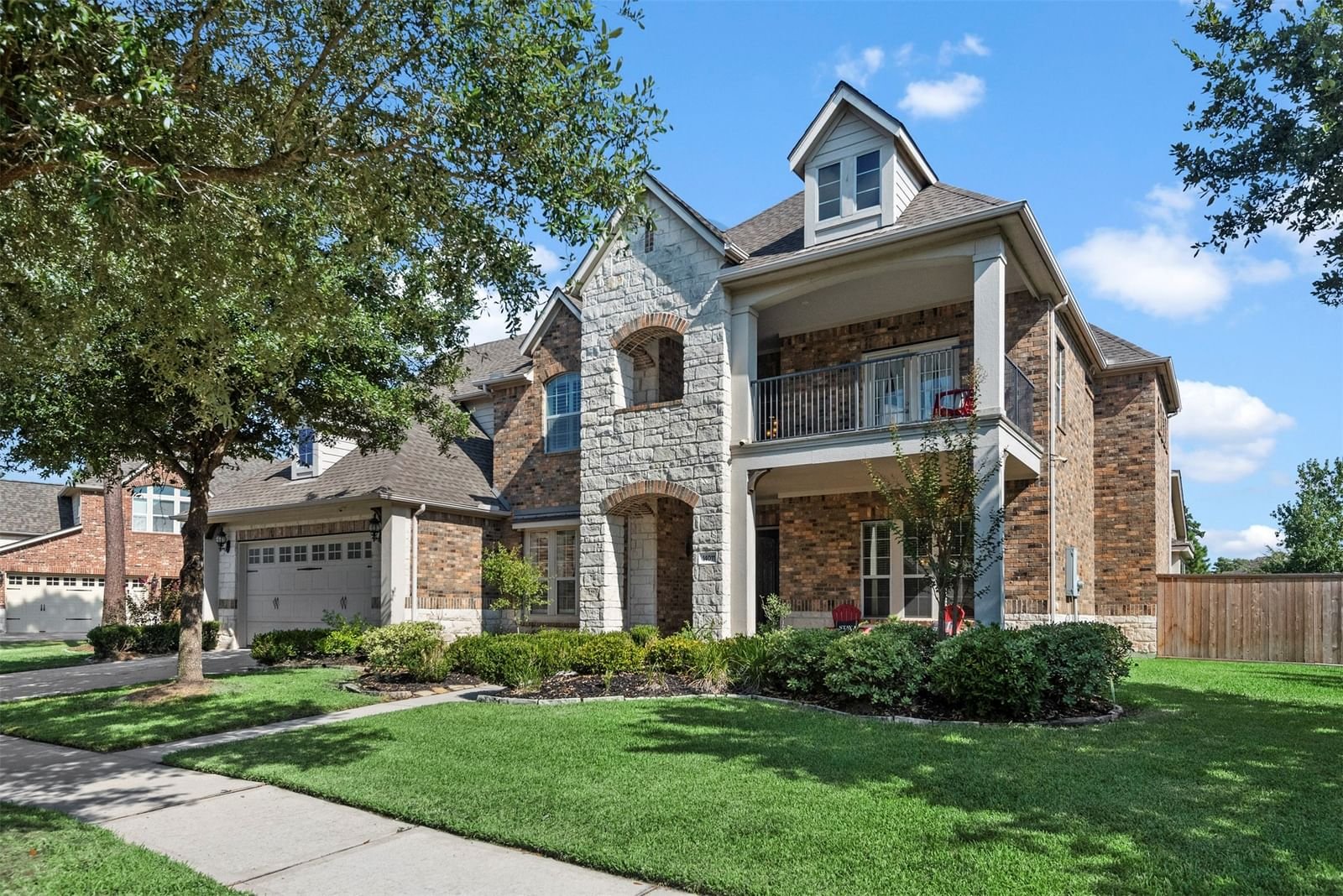 Real estate property located at 14011 Lake Benbrook, Harris, Houston, TX, US