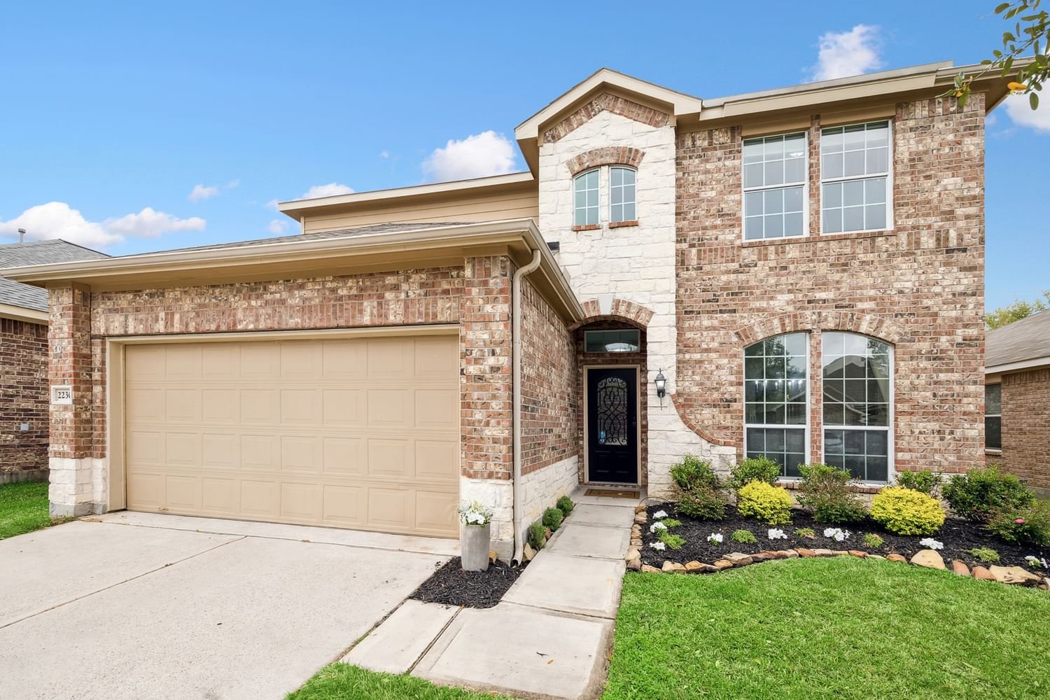 Real estate property located at 2230 Brown Oak, Montgomery, Woodhaven Forest 01, Conroe, TX, US