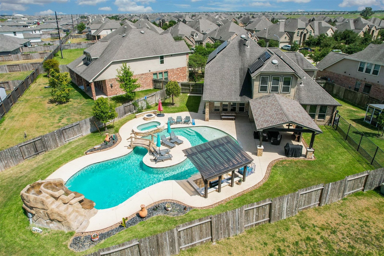 Real estate property located at 1906 Ascot Dew, Fort Bend, Richmond, TX, US