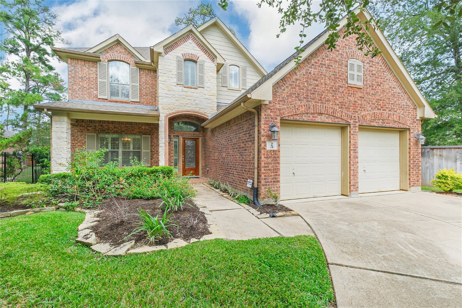 Real estate property located at 2 Pleasant Point, Harris, The Woodlands Creekside Park 08, Spring, TX, US