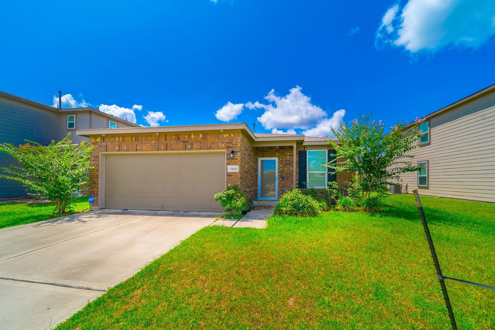 Real estate property located at 7010 Hobby Wind Ridge, Harris, Forbes Xing Sec 2, Houston, TX, US