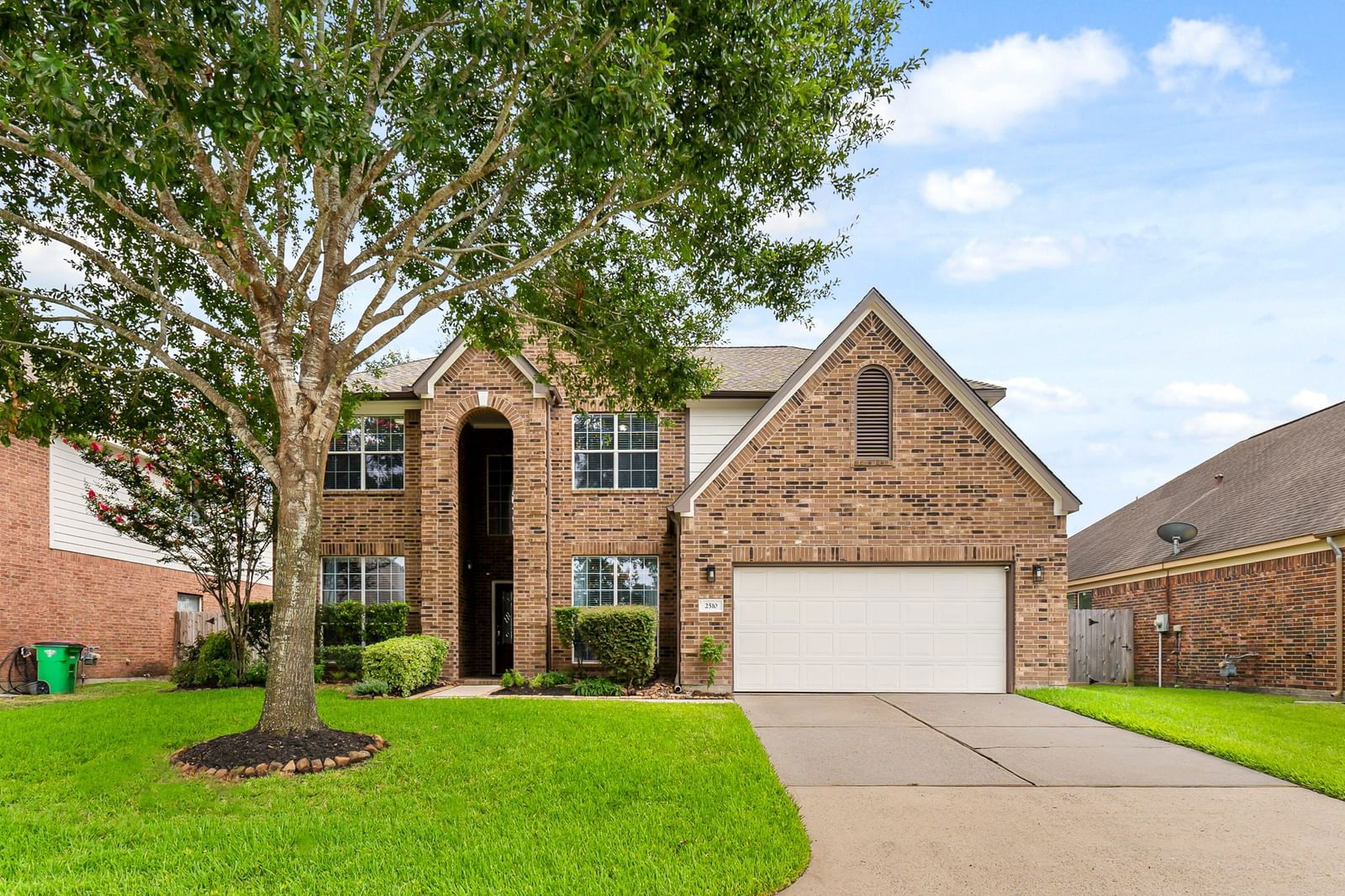 Real estate property located at 2510 Deer Forest, Harris, Bradbury Forest Sec 02, Spring, TX, US