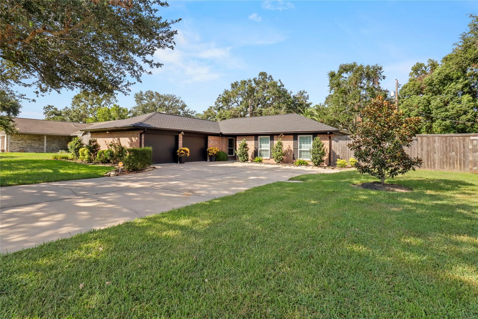 Real estate property located at 705 Browning, Brazoria, Northridge 2 Angleton, Angleton, TX, US