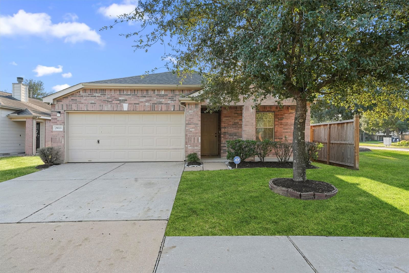 Real estate property located at 29555 Legends Bend, Montgomery, Legends Run 01, Spring, TX, US