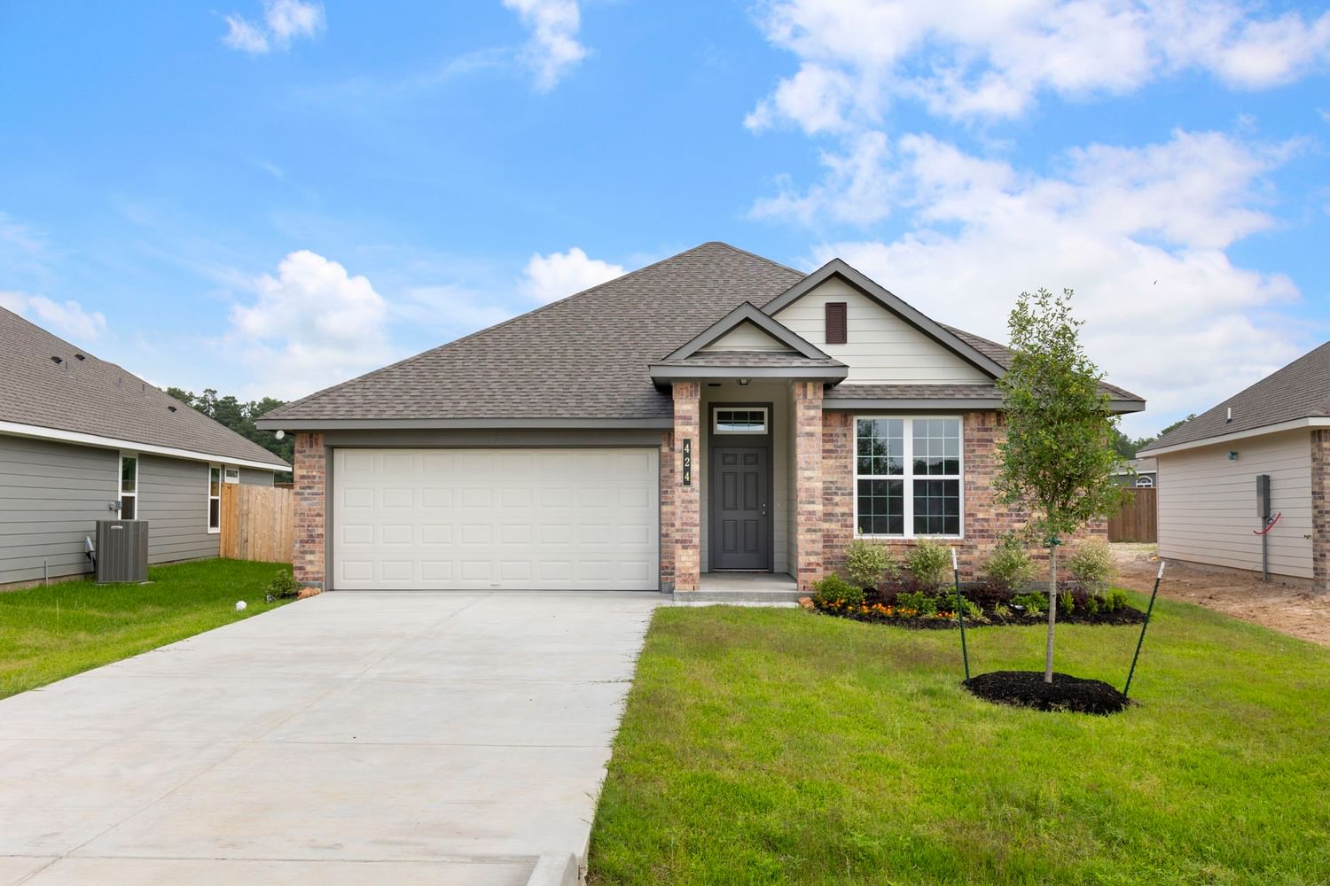 Real estate property located at 424 Shoreview, Montgomery, Lakes at Crockett Martin, Conroe, TX, US