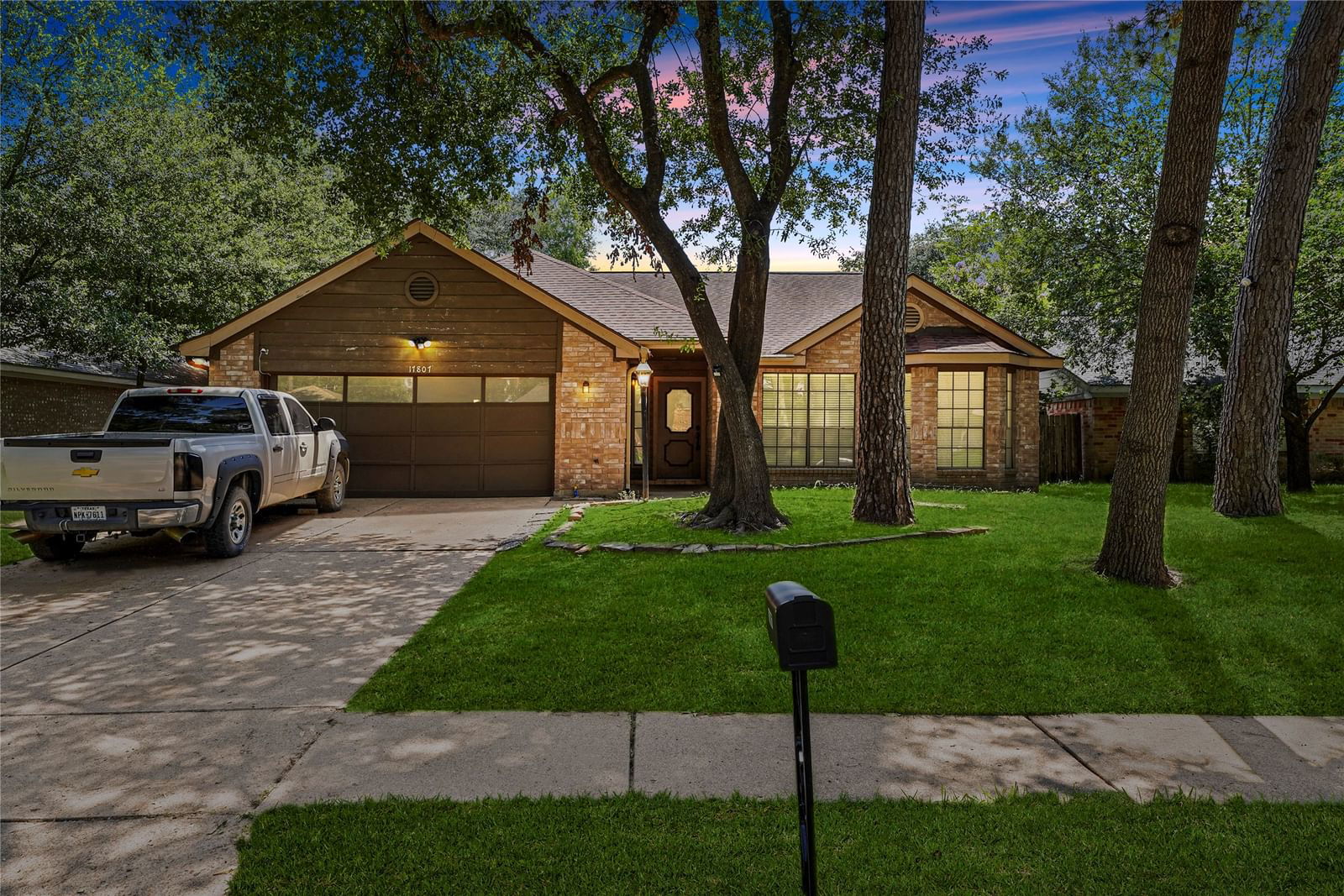 Real estate property located at 17807 Seven Pines, Harris, Oakwood Glen Sec 02, Spring, TX, US