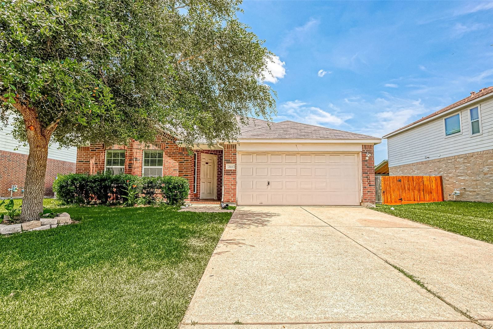 Real estate property located at 211 Brazos Gardens, Fort Bend, Brazos Gardens, Richmond, TX, US