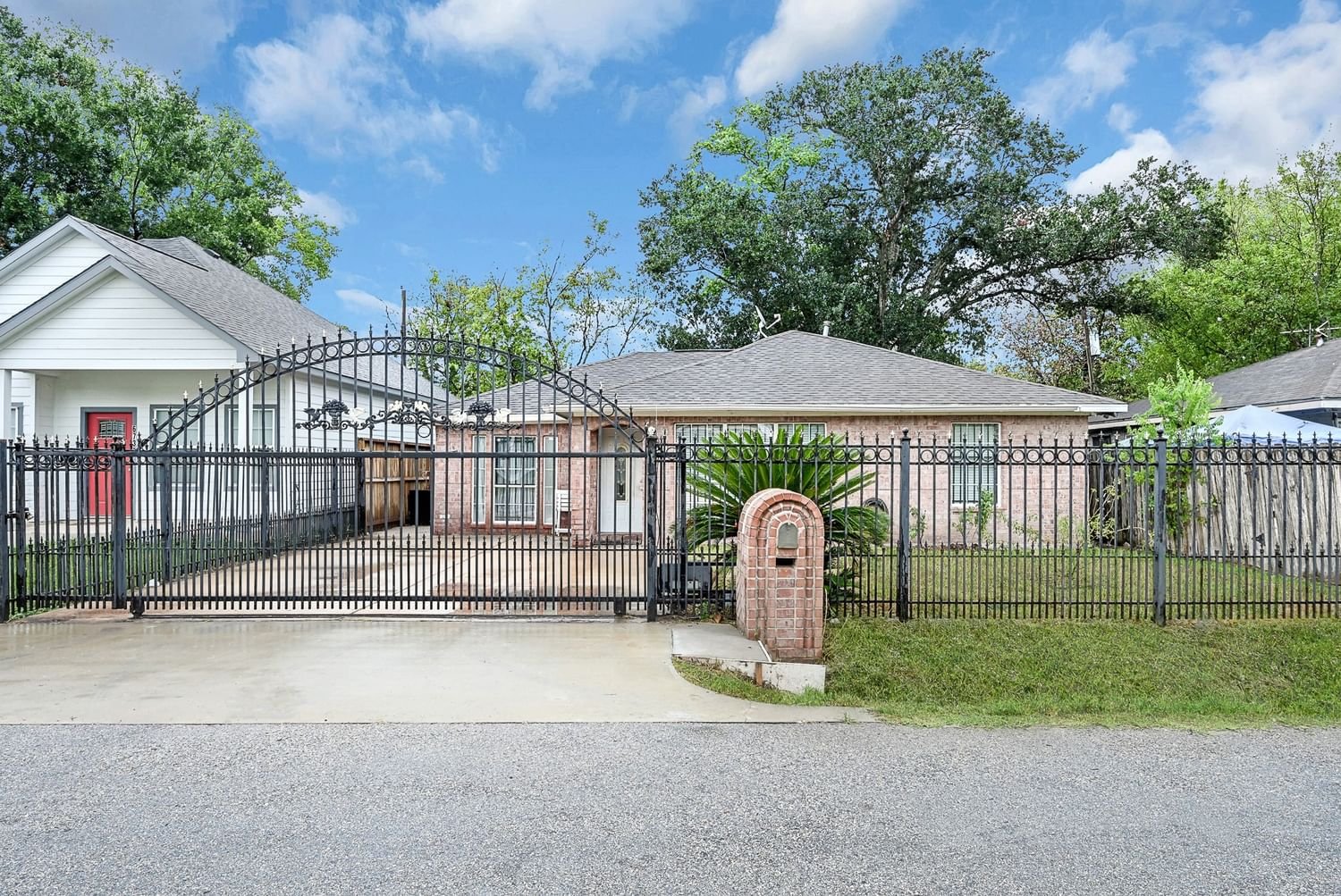 Real estate property located at 6739 Madrid, Harris, Grand Park, Houston, TX, US