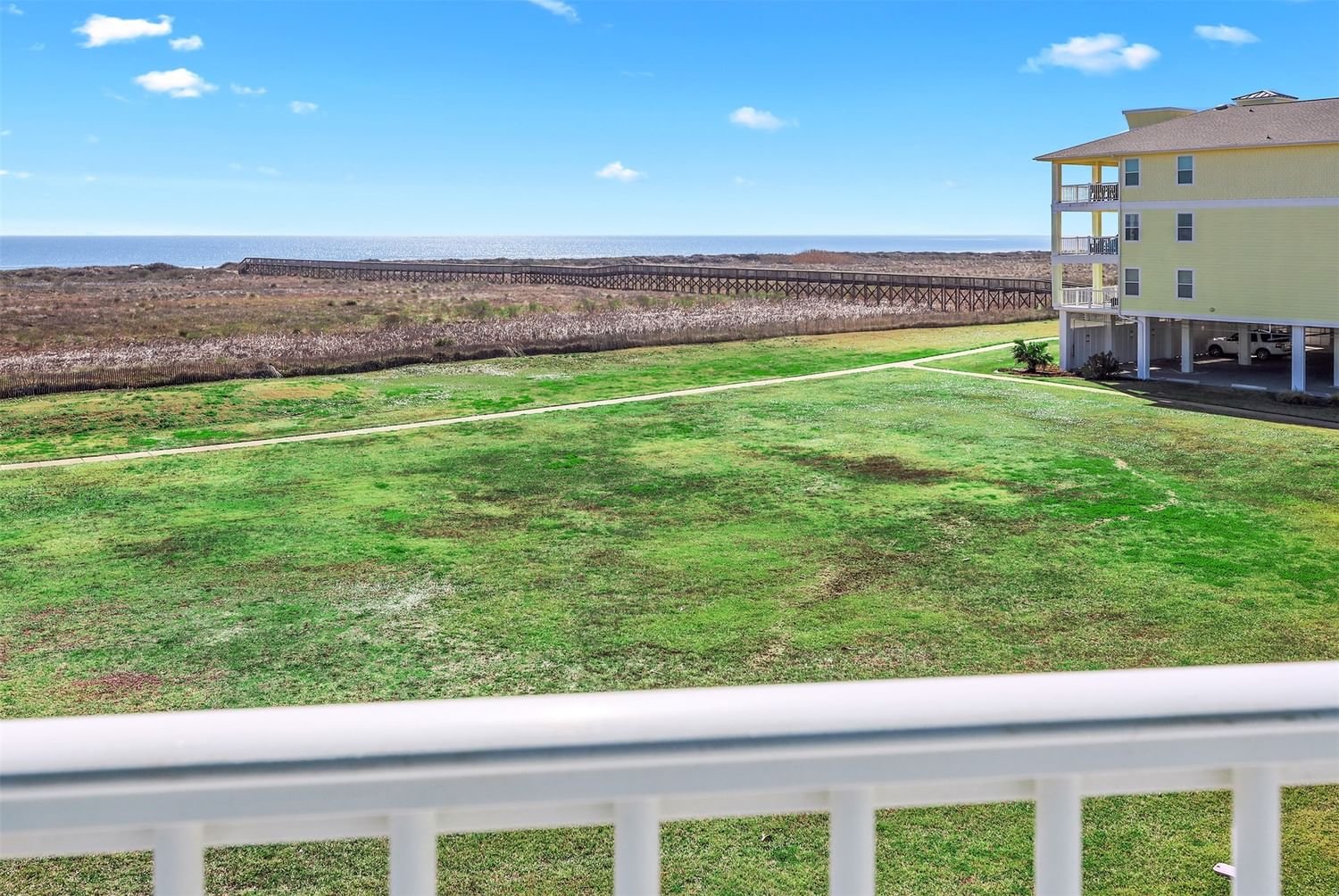 Real estate property located at 26421 Cat Tail #202, Galveston, Pointe West, Galveston, TX, US