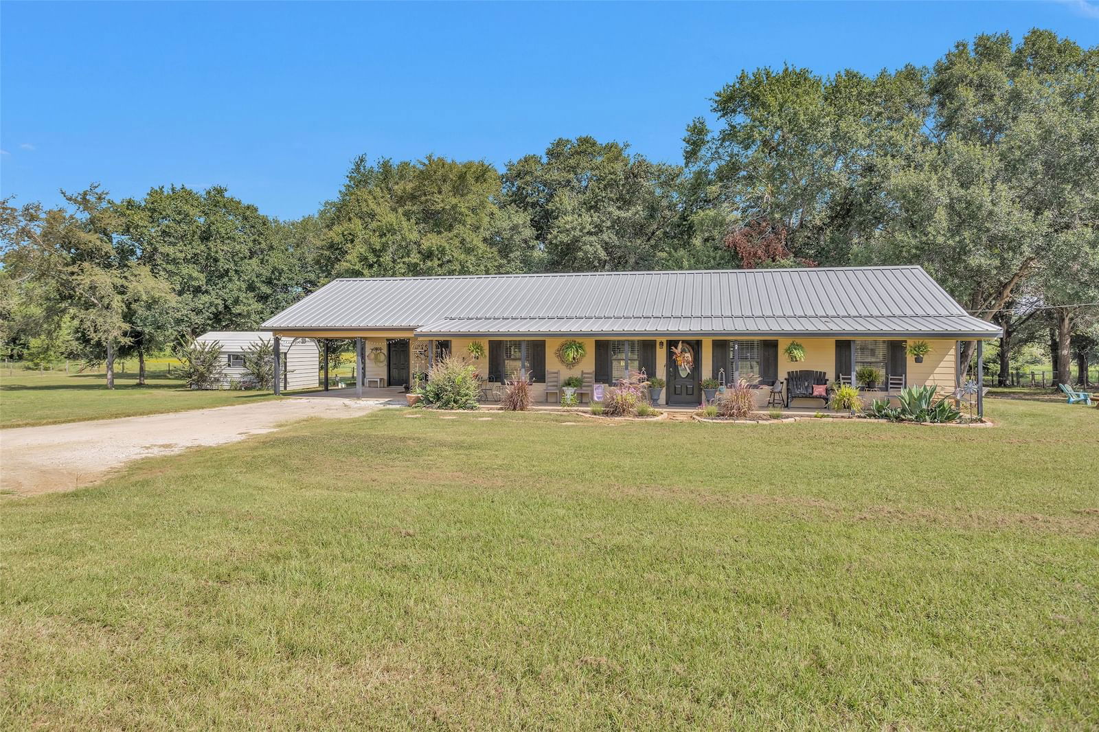 Real estate property located at 9079 County Road 120, Leon, N/A, Centerville, TX, US