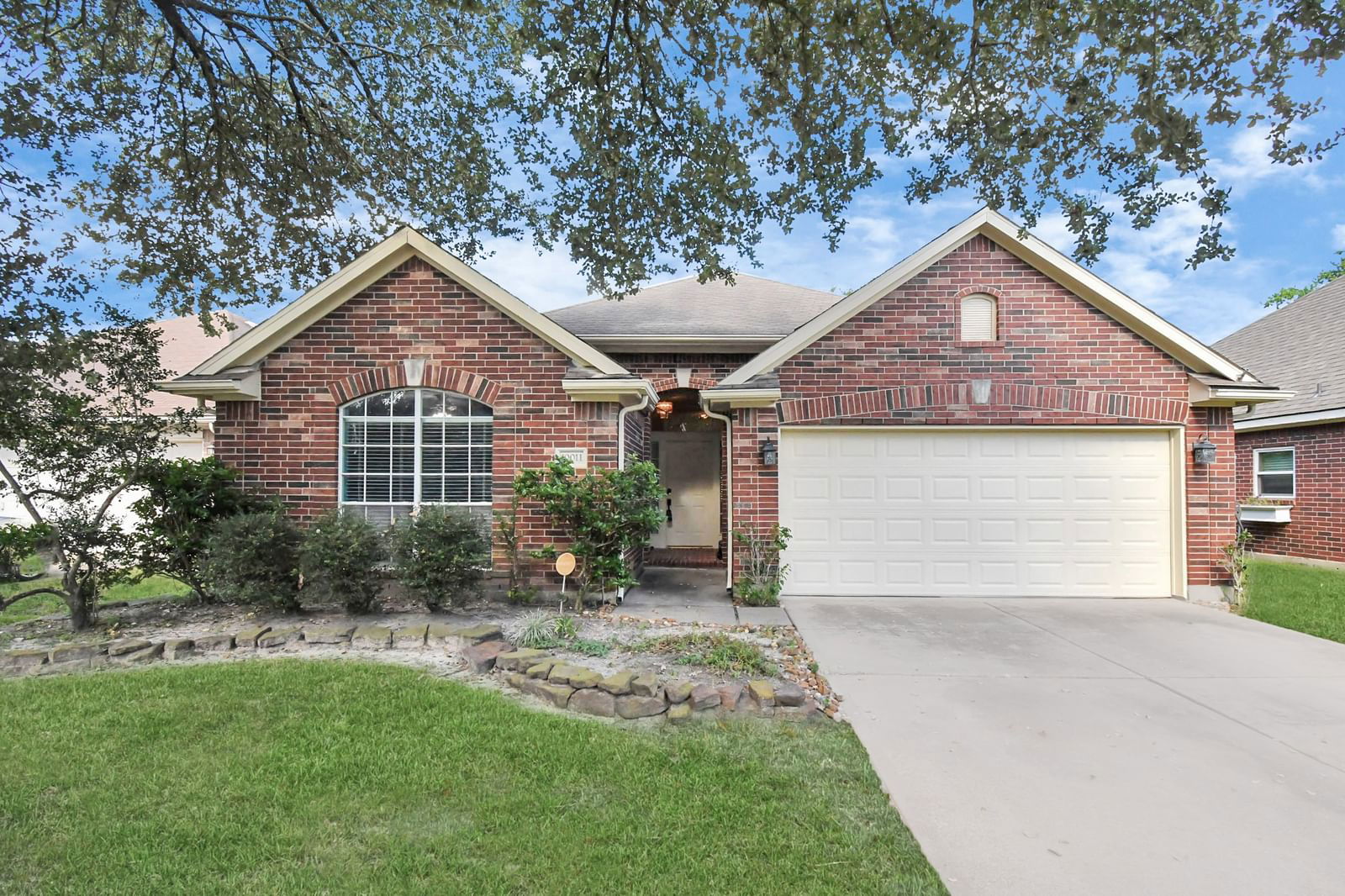 Real estate property located at 10011 Autumn Way, Harris, Willowlake Sec 02, Houston, TX, US