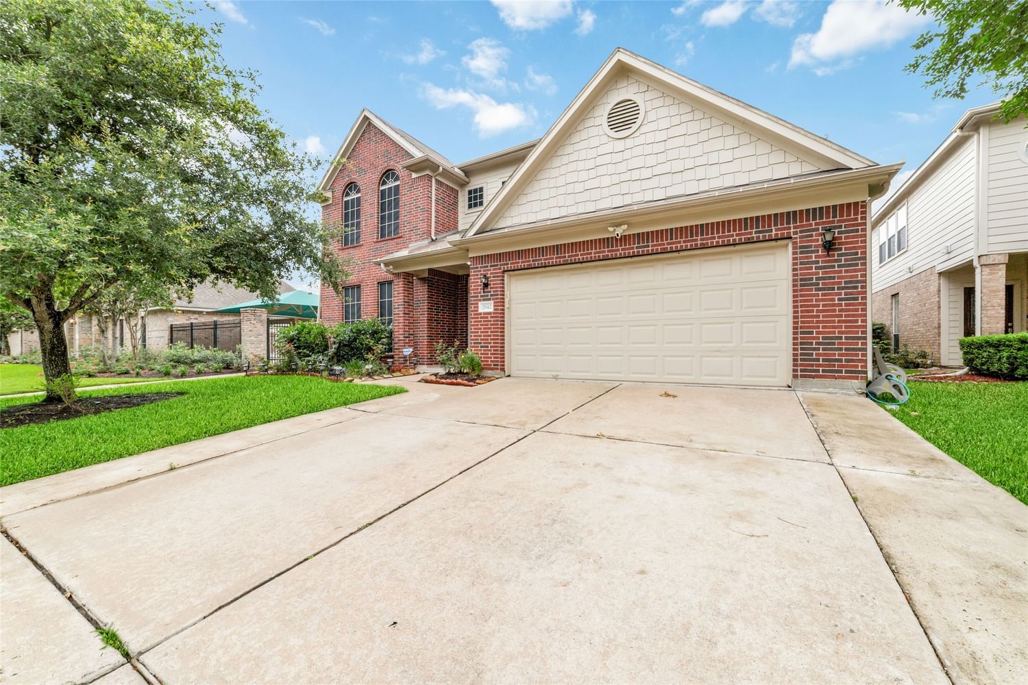 Real estate property located at 2942 Red Oak Leaf, Harris, Oak Rdg Place Sec 01, Houston, TX, US