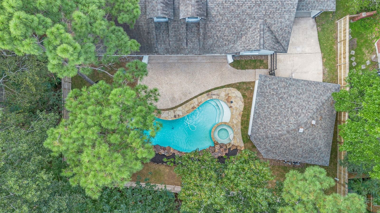 Real estate property located at 30 Wedgemere, Montgomery, Wdlnds Village Cochrans Cr 11, The Woodlands, TX, US