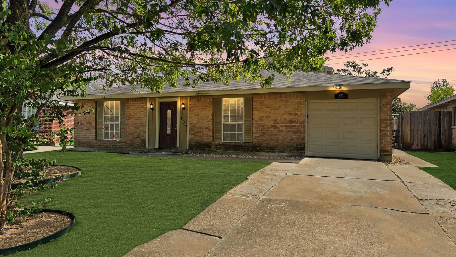 Real estate property located at 707 Terryhollow, Harris, Sterling Forest Sec, Channelview, TX, US