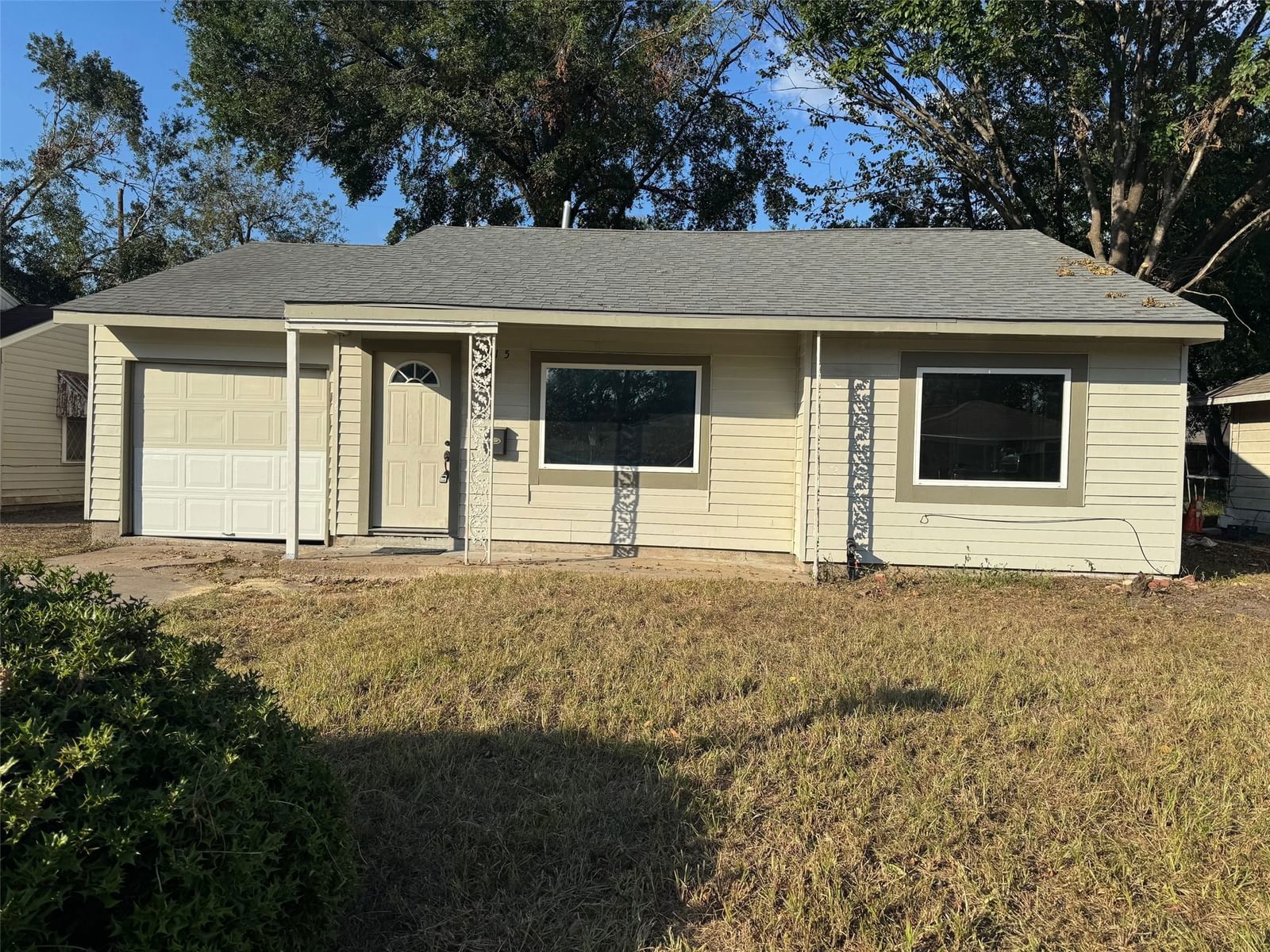 Real estate property located at 3715 Yellowstone, Harris, La Salette Place Sec 03, Houston, TX, US