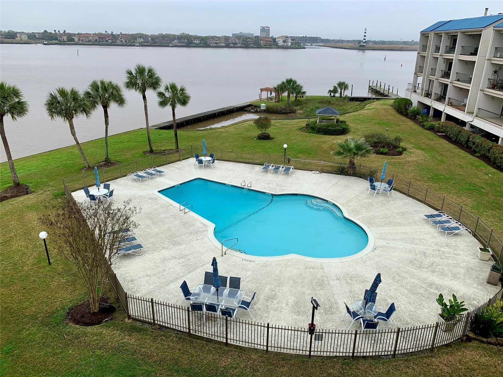 Real estate property located at 351 Lakeside #309, Harris, Bayfront Towers Condo, Nassau Bay, TX, US