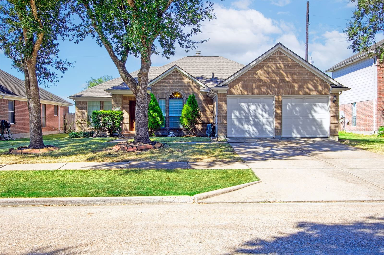 Real estate property located at 17810 Oakland Mills, Fort Bend, West Oaks Village Sec 1, Richmond, TX, US