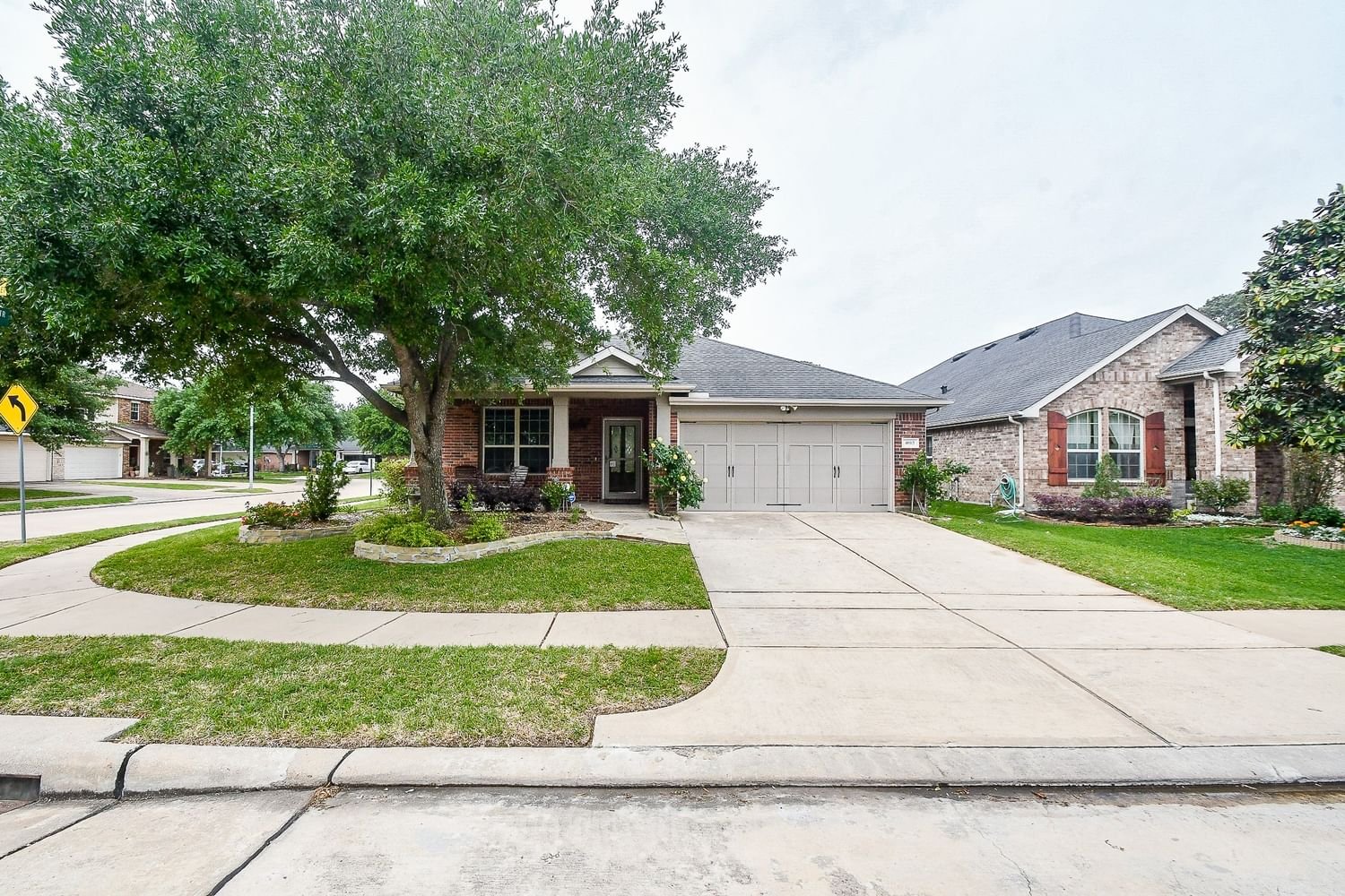 Real estate property located at 4003 Renwood Forest, Harris, Pine Forest Green, Houston, TX, US