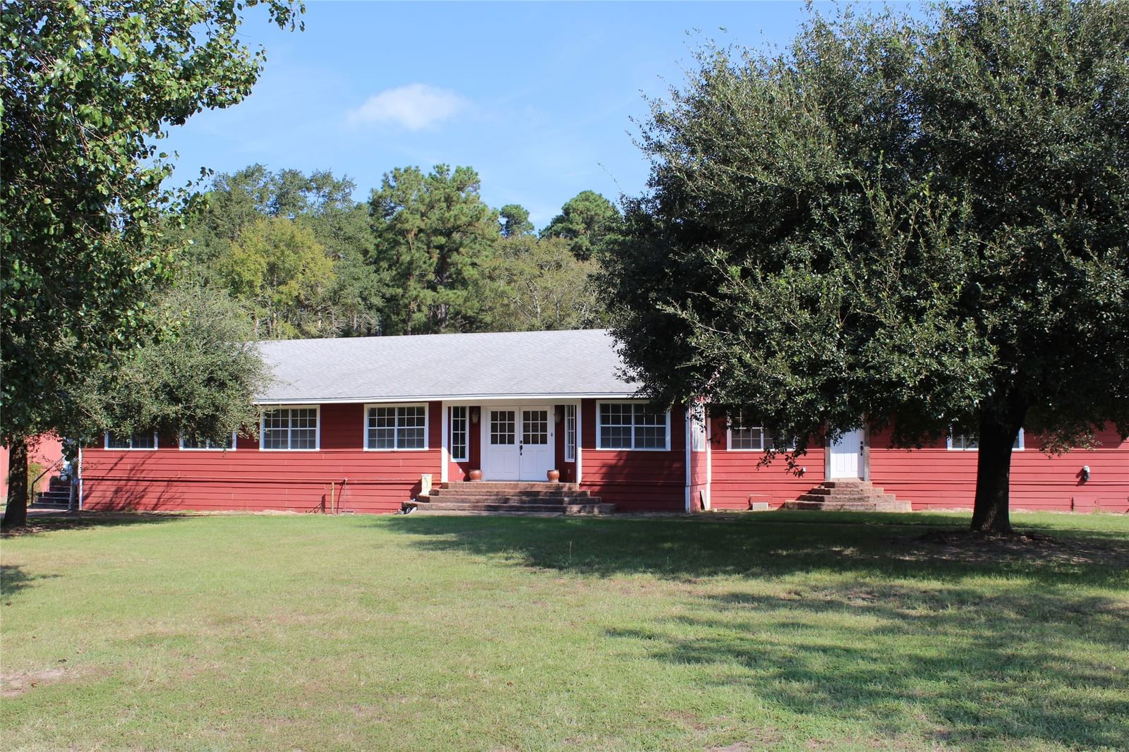 Real estate property located at 40 Roy Webb Road, Walker, Caruthers, Huntsville, TX, US