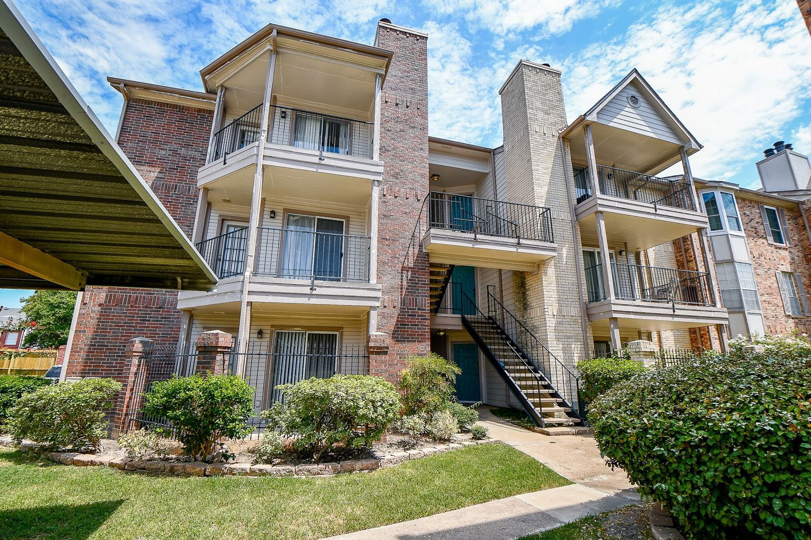 Real estate property located at 2121 Hepburn #1205, Harris, Montreal Place Condo Ph 1 & 2, Houston, TX, US