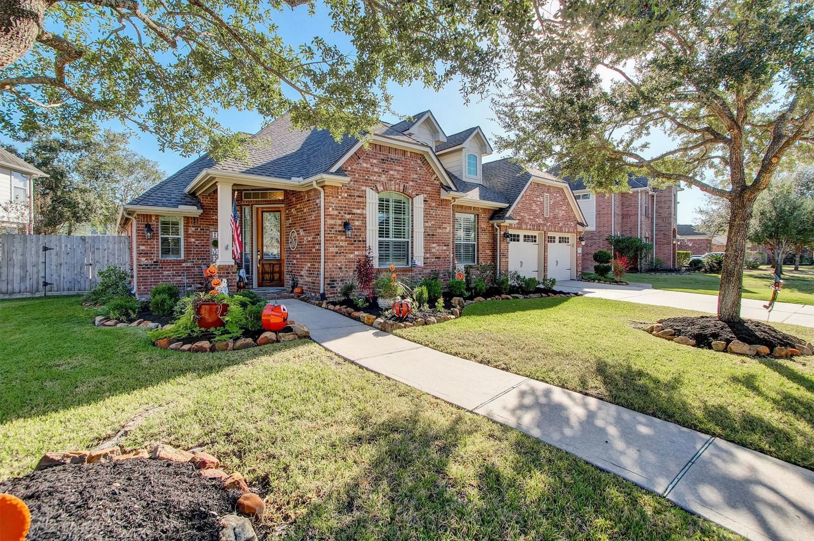 Real estate property located at 28327 Lauren Cove, Montgomery, Spring Trails, Spring, TX, US